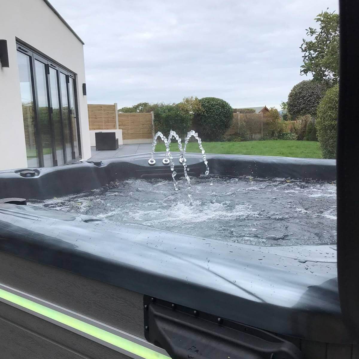 Colada 5 Seater 28 Jets 13A/32A Hot Tub