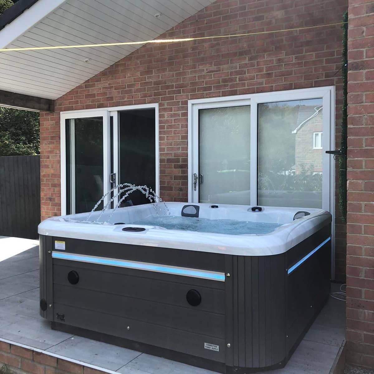 Spritz+ 6 Seater Hot Tub
