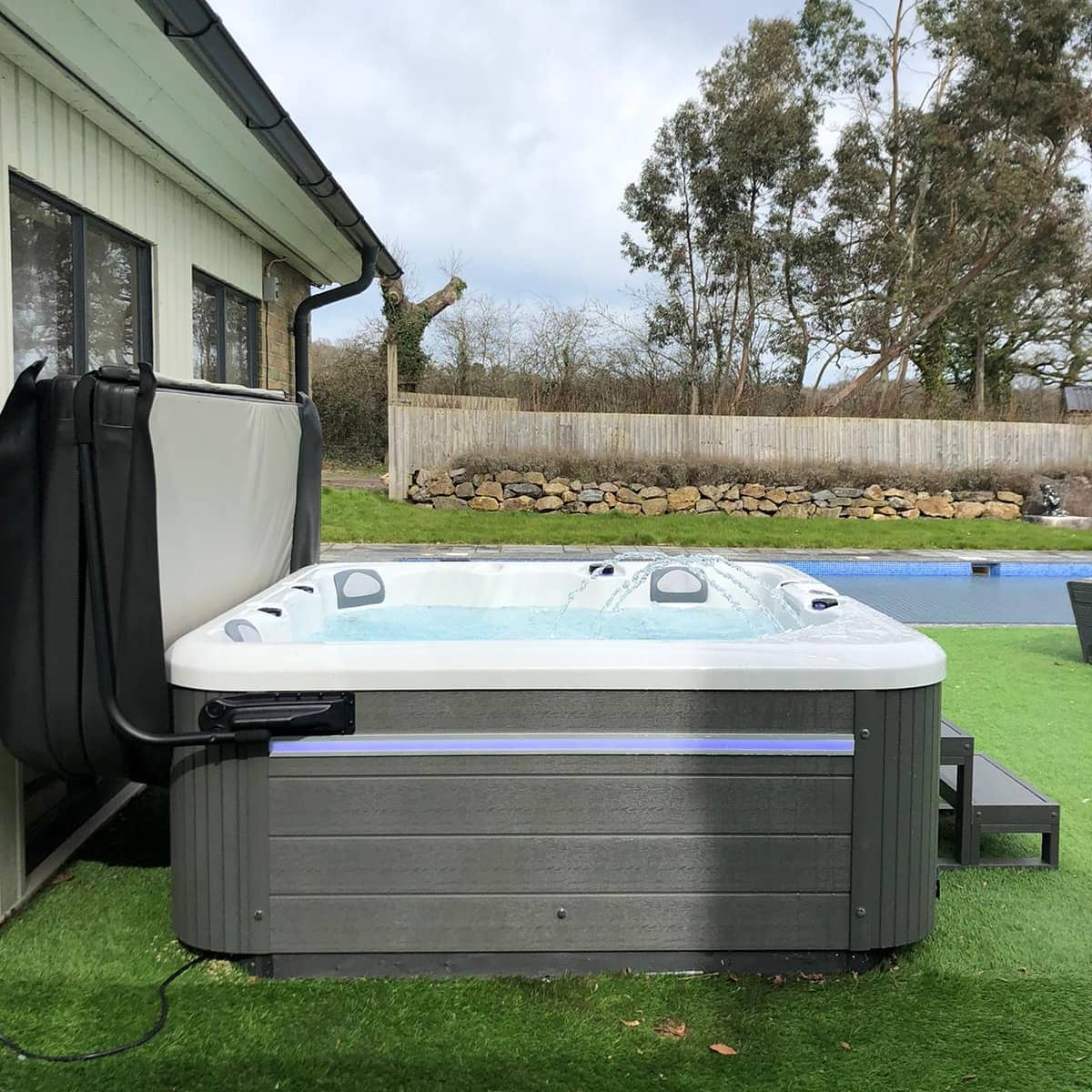 Colada 5 Seater 28 Jets 13A/32A Hot Tub