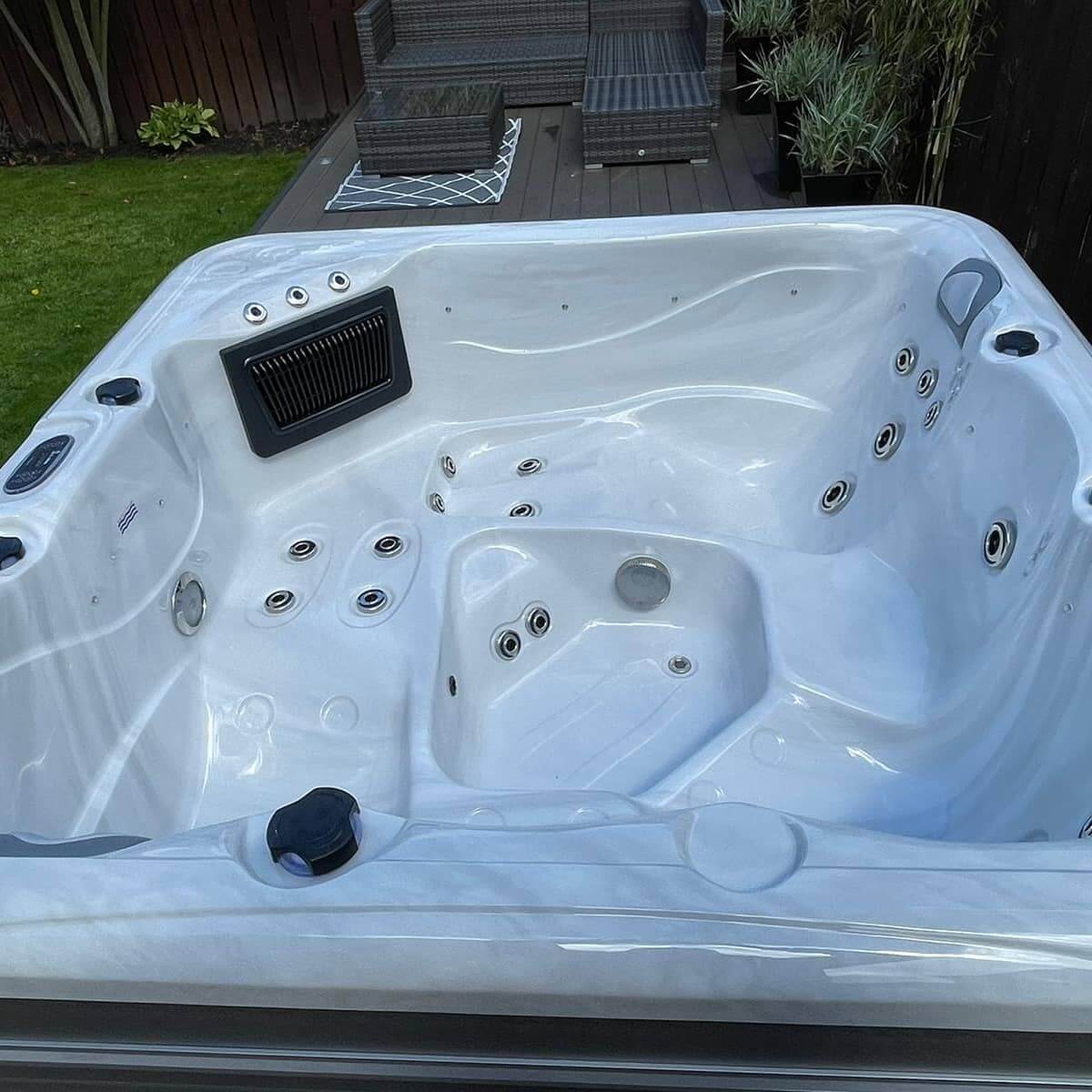 Colada 5 Seater 28 Jets 13A/32A Hot Tub
