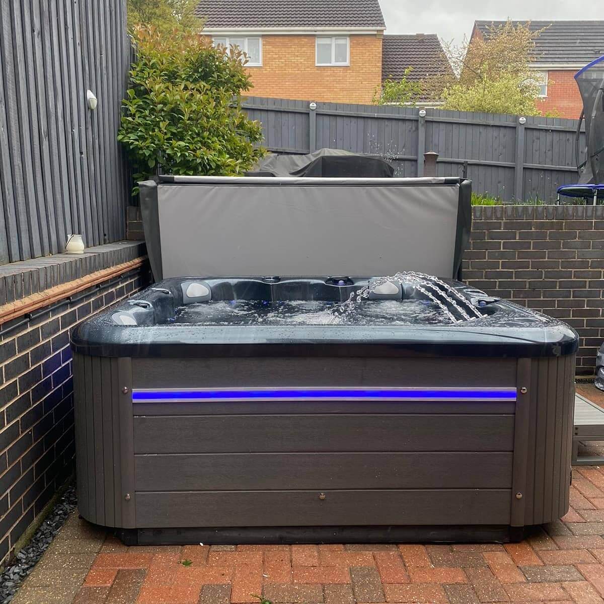 Colada 5 Seater 28 Jets 13A/32A Hot Tub