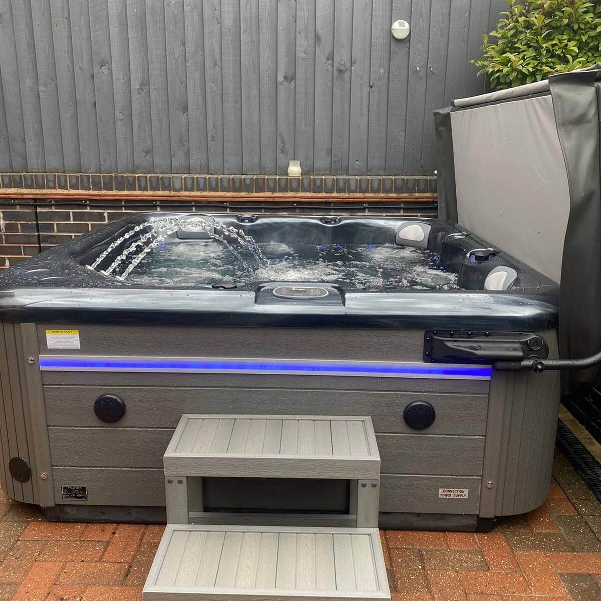 Colada 5 Seater 28 Jets 13A/32A Hot Tub