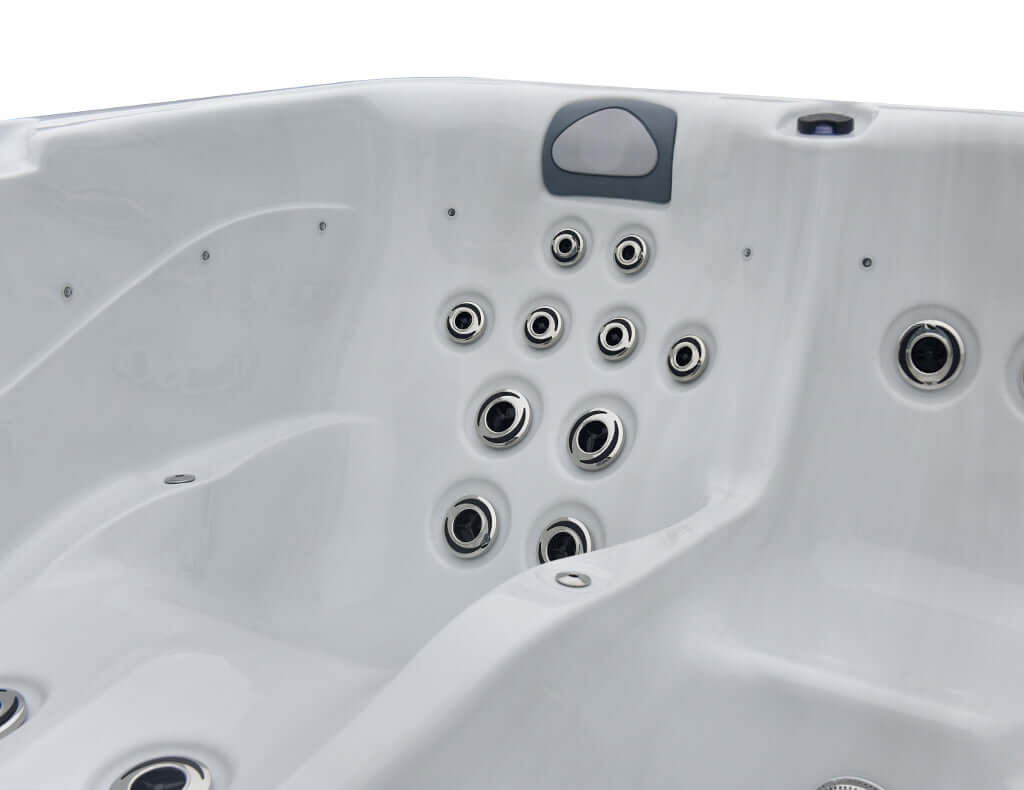 Cosmo+ 6 Seater Hot Tub