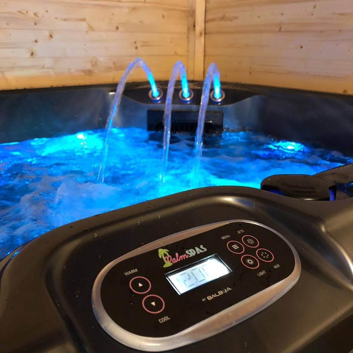Dual Lounger + 3 Seater Hot Tub