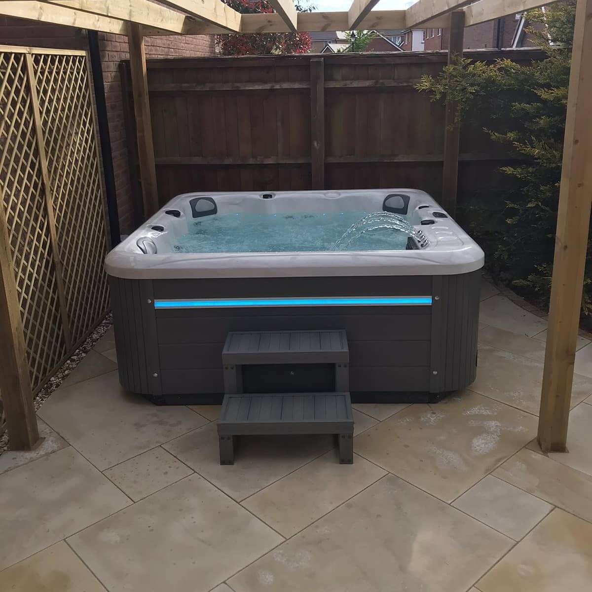 Spritz+ 6 Seater Hot Tub