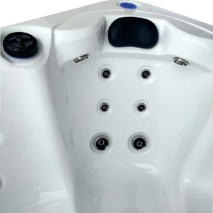 Trident 5 Seater 13 Amp Plug and Play Hot Tub