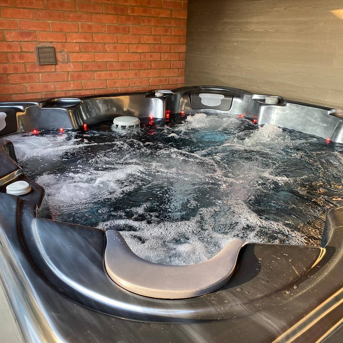 Tropic 7 Seater Hot Tub